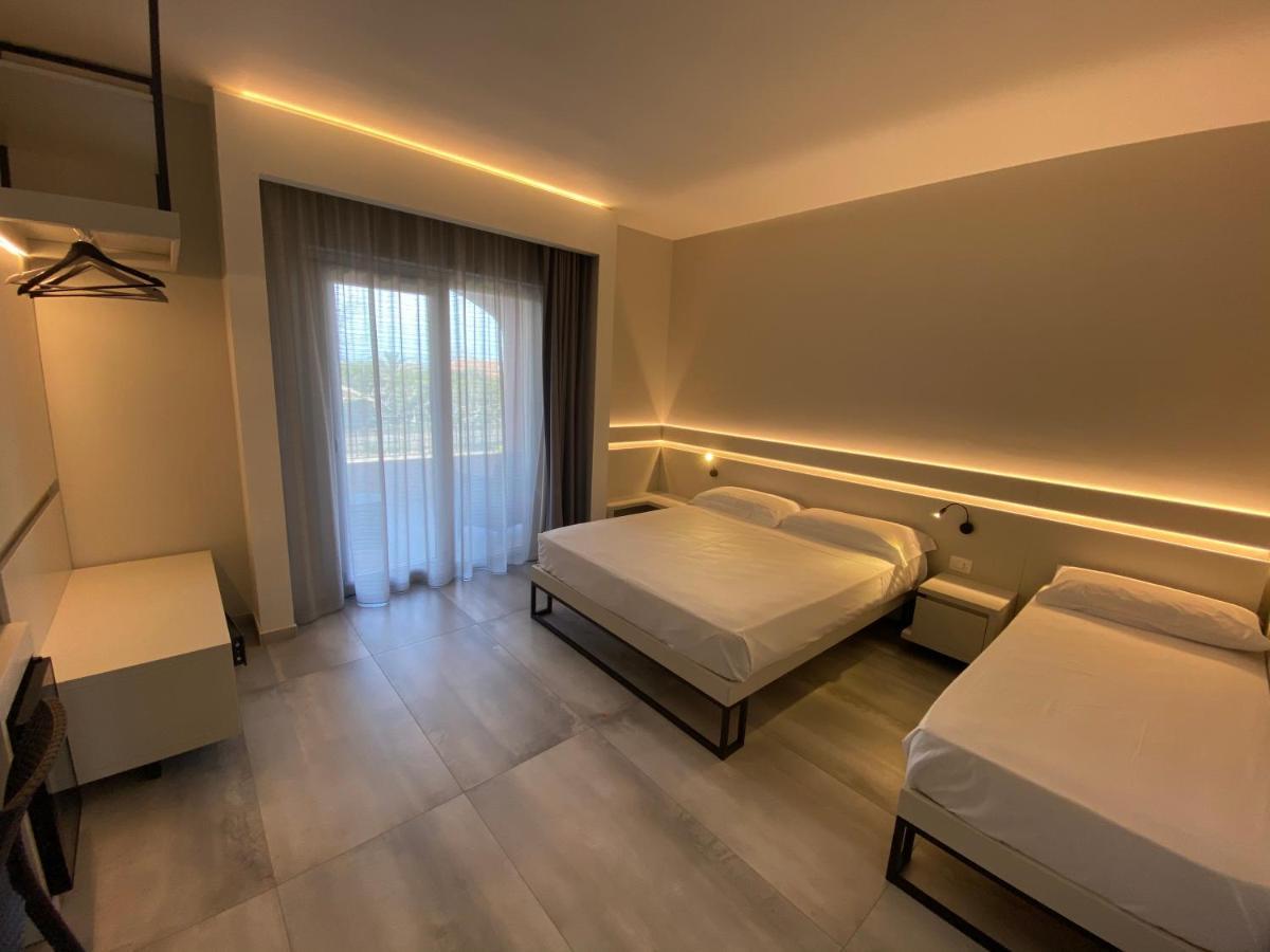 Gabriel Holidays Tropea Exterior photo