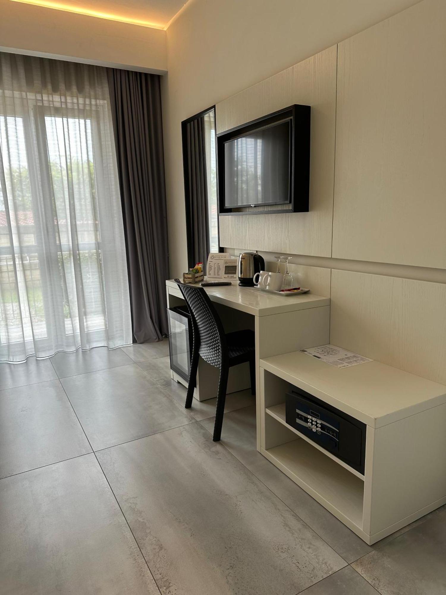 Gabriel Holidays Tropea Exterior photo