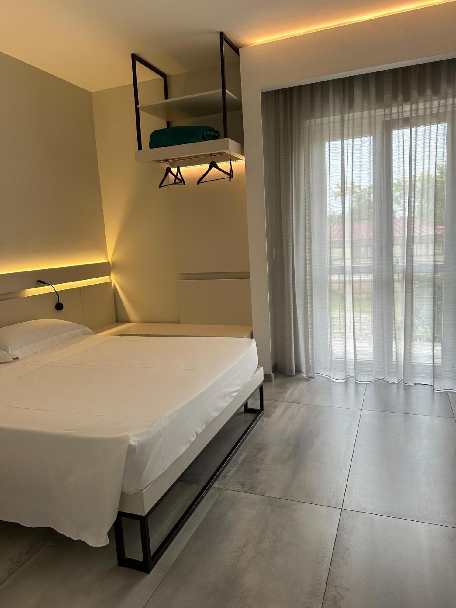 Gabriel Holidays Tropea Exterior photo
